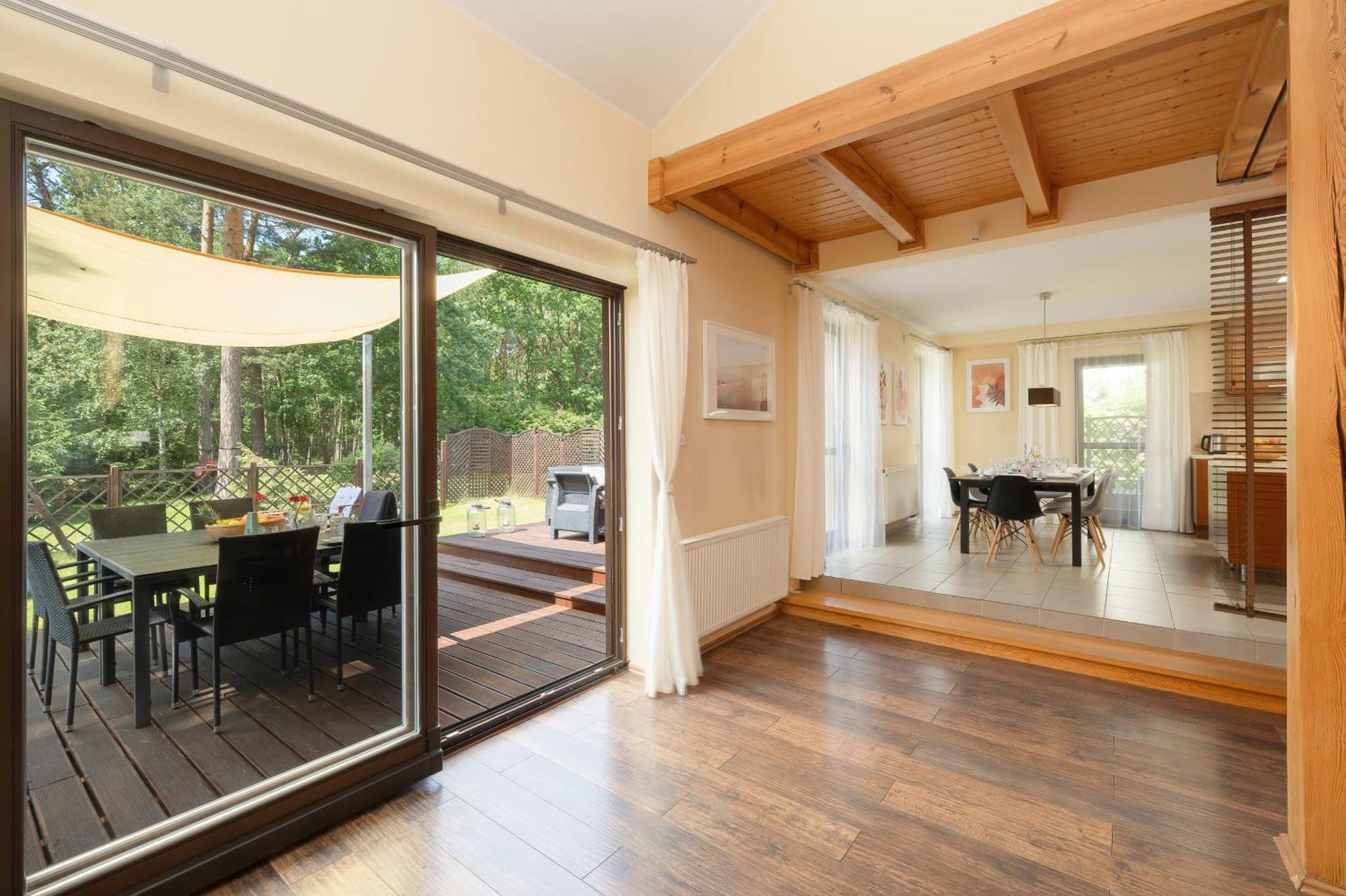 Pine House By Sea Villa โปเบียโรโว ภายนอก รูปภาพ